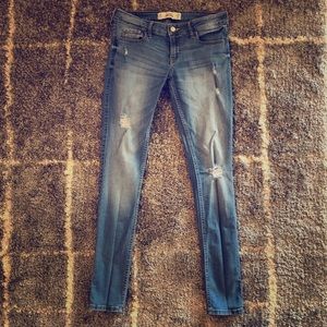 Hollister super skinny jeans. Sz 3r